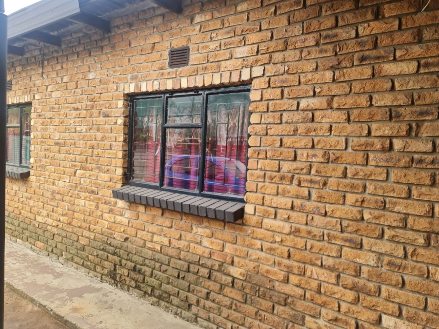 2 Bedroom Property for Sale in Oos Einde North West